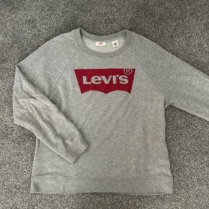 Levi’s crew neck